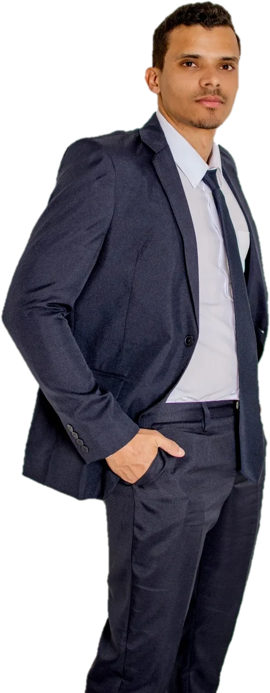Gabriel Benedito de terno, fundador da Lastro Digital