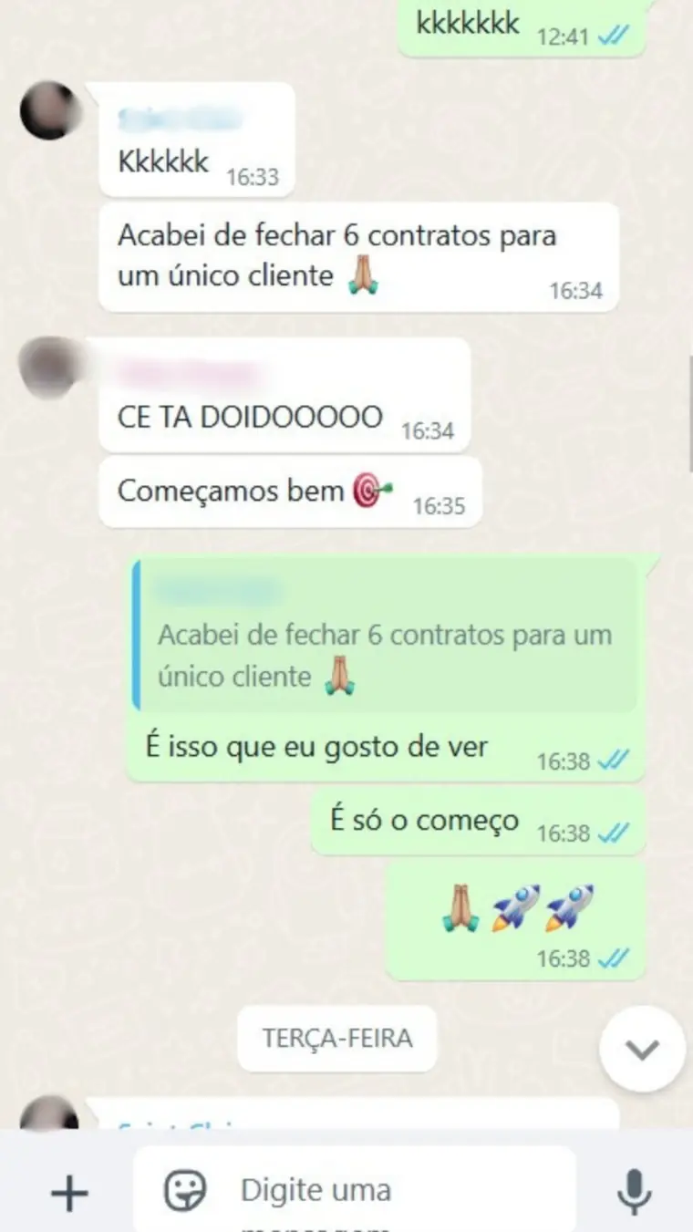 Print de WhatsApp: seis contratos fechados com um único cliente